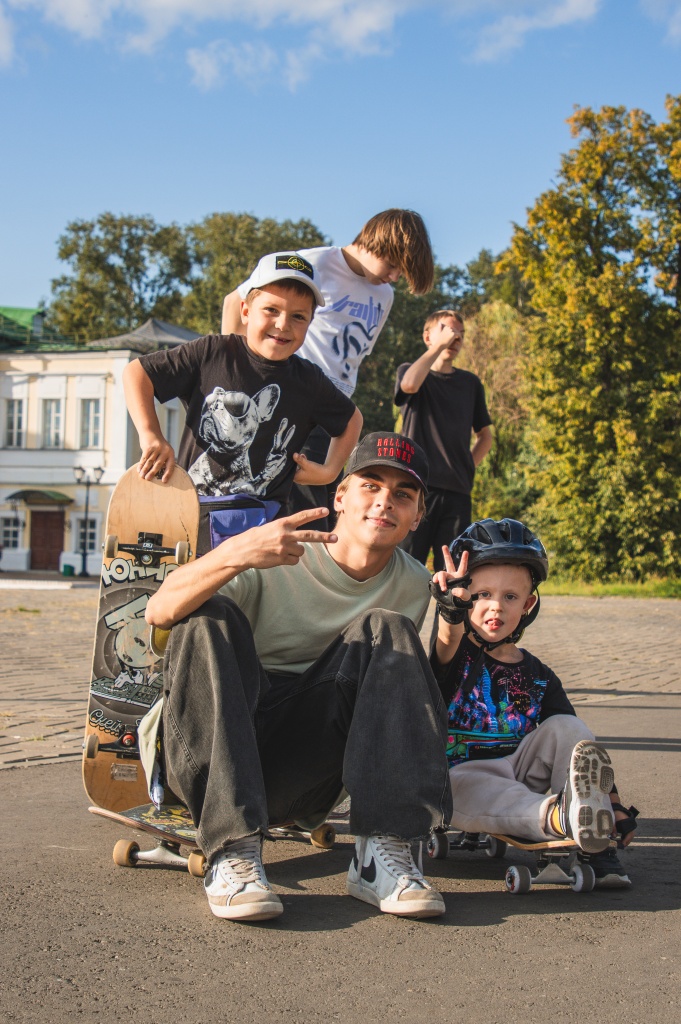 ШКОЛА СКЕЙТБОРДИНГА.jpg ШКОЛА СКЕЙТБОРДИНГА.jpg